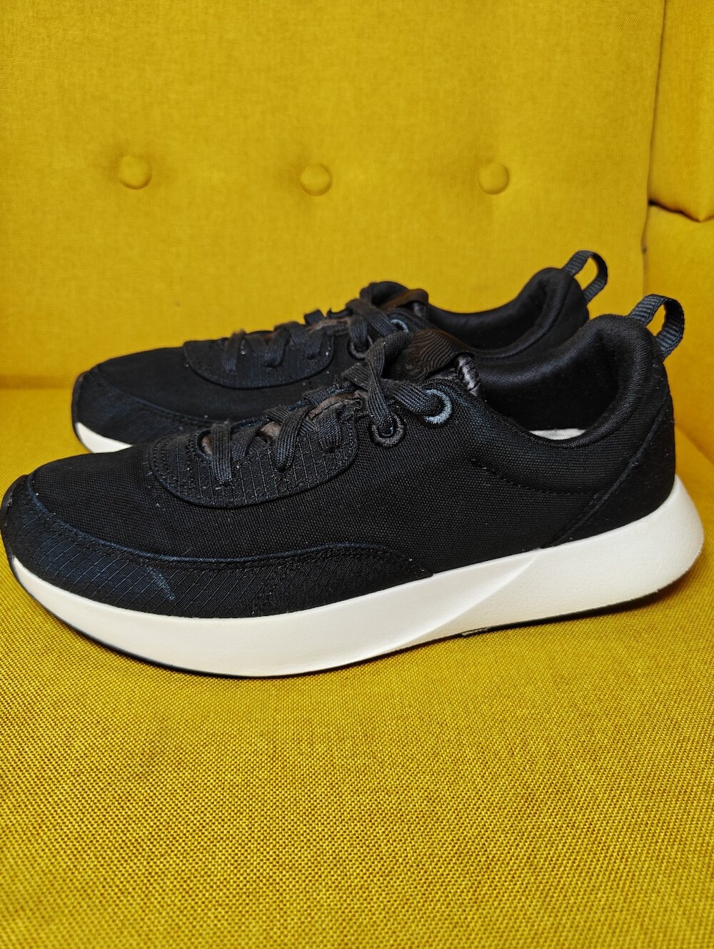 Allbirds Women’s Courier Lightweight Retro-Inspired Everyday Sneaker Black Sz 10